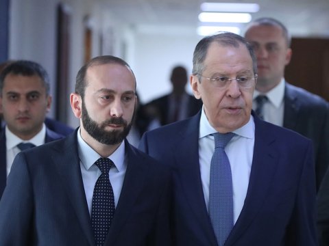 Lavrov Mirzoyanla Ermənistan-Azərbaycan danışıqlarını müzakirə edib
