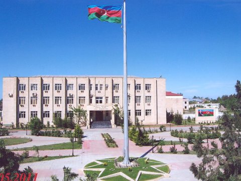 İcra Hakimiyyətində mənimsəmə - Məhkəmə başlayır