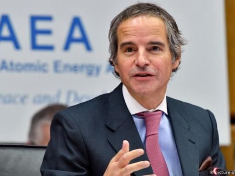 Qrossi Putinlə görüş yerinə gedib