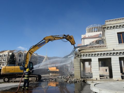 Xankəndidə separatçılardan qalan bütün qanunsuz tikililər söküləcək - FOTOLAR