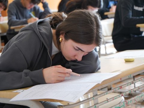 Buraxılış imtahanlarının sualları necə hazırlanıb: asan, yoxsa çətin?