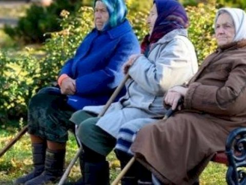 Pensiya alanların 57 faizi qadınlardır