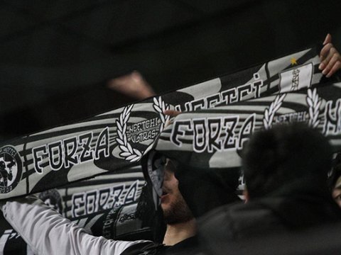 Azarkeşlər “Neftçi”nin oyunlarını boykot etdi