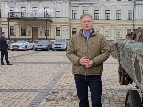 Britaniyanın müdafiə naziri gözlənilmədən Kiyevə gəldi