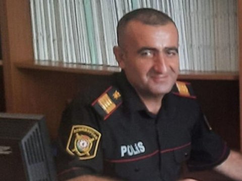 Həlak olan polisin medalı azyaşlı oğluna verildi - FOTO