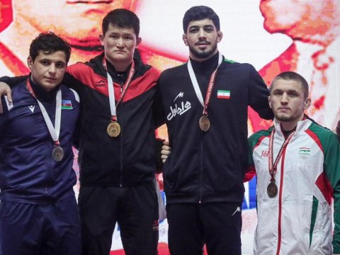 Güləşçimizdən beynəlxalq turnirdə GÜMÜŞ MEDAL