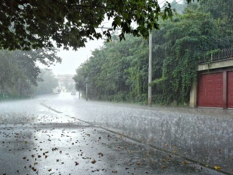 Bakıda və rayonlarda yağış yağır - FAKTİKİ HAVA