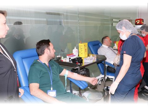 Bakı Sağlamlıq Mərkəzində qanvermə aksiyası - FOTO
