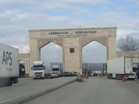 Rusiya ilə quru sərhədləri açılır? - AÇIQLAMA