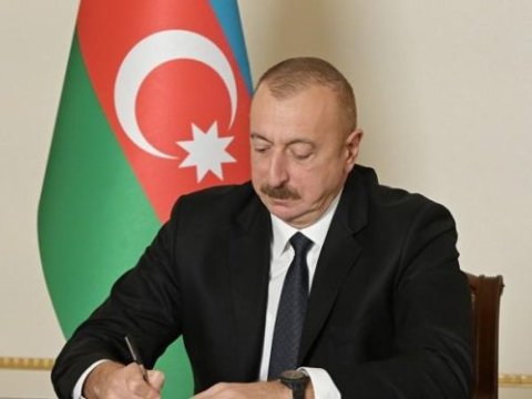 Prezident Elçin Məmmədova “general-mayor” rütbəsi verdi