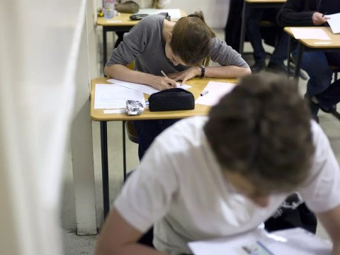 Buraxlış imtahanları eyni gündə keçirilsin! - SƏBƏB