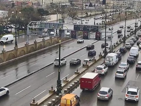 Bakının tıxaclı yolları - SİYAHI
