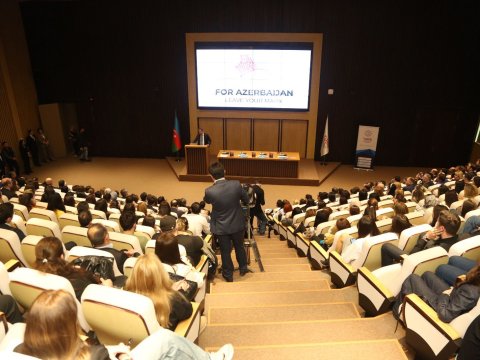 PTSP ilə bağlı kitab təqdim edildi - FOTOLAR
