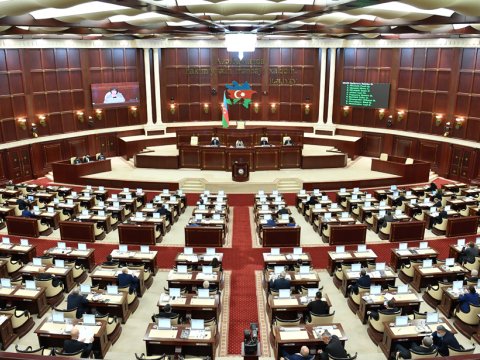 Deputatlar 1 məsələyə görə bu tarixdə TOPLAŞIR