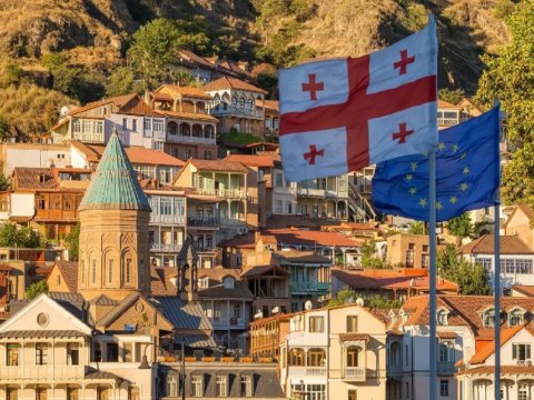 Gürcüstan rəhbərləri xaricə GEDİR