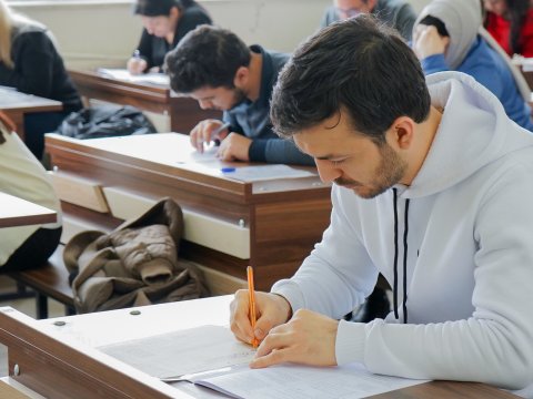 Xarici dillər üzrə fəlsəfə doktoru imtahanının nəticələri AÇIQLANDI