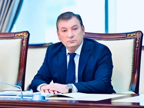 Şöbə müdiri pensiyaya erkən çıxmaqdan danışdı