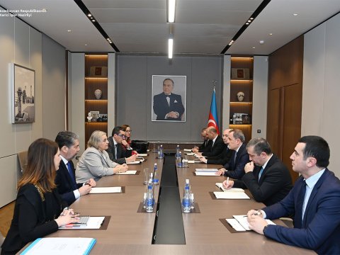Ceyhun Bayramov Yunanıstanın nazir müavini ilə görüşdü