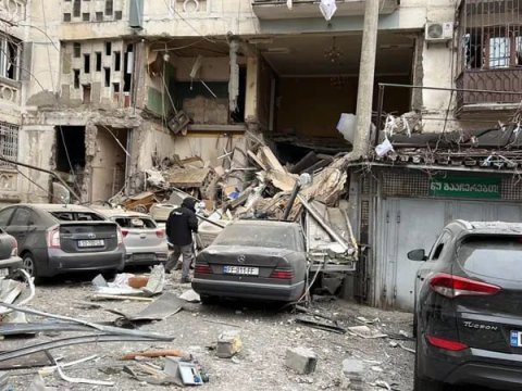 Gürcüstanda PARTLAYIŞ