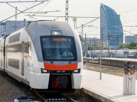 Dəmir yolu nəqliyyatı ilə sərnişindaşımalar 30%-dən çox artıb