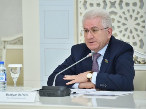 Peşə təhsilinə qəbul ali təhsildən 3 dəfə azdır, vəziyyət dəyişməlidir - Komitə sədri