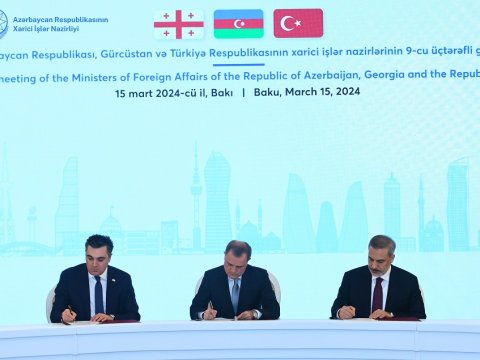 3 nazirin imzaladığı Bakı Bəyannaməsi - TAM MƏTN