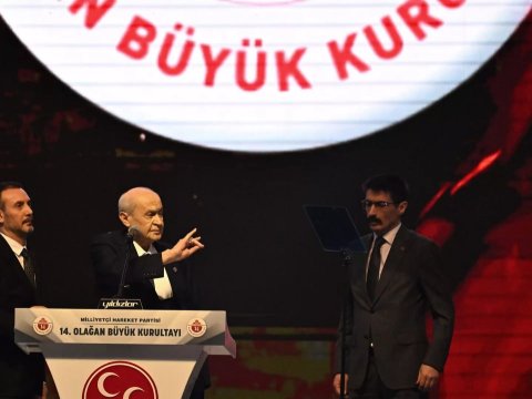 Baxçalı 11-ci dəfə MHP sədri SEÇİLDİ