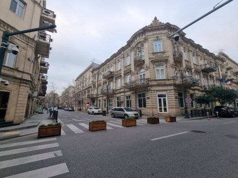 Bayram günlərində qadağa: Bu küçələrdə maşınla hərəkət etmək olmaz