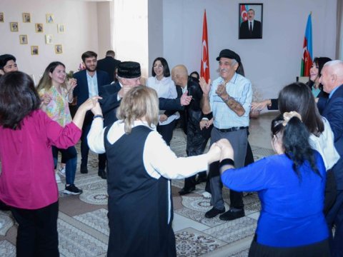 UNEC-in kollektivi Novruz bayramını ahıl sakinlərlə qeyd etdi