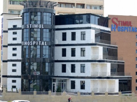 Jurnalist anasının ölümündə klinikanı ittiham edir - Xəstəxana məlumat yaydı