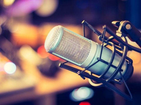 Azərbaycanda yeni radio yayımı ilə bağlı müsabiqəyə iki iddiaçı buraxıldı