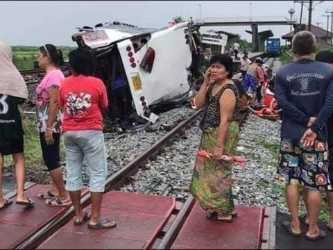 Yol qəzasında 26 nəfər yaralandı 