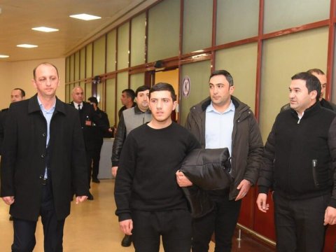 Ruslan ailəsinə QOVUŞDU