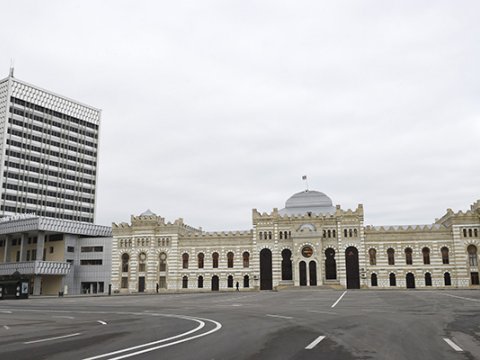 Vağzalın qarşısında parkinq - Qiymətlər AÇIQLANDI