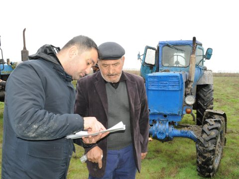 Neftçalada fermerlərə dəyən zərər dəyərləndirilir - FOTO