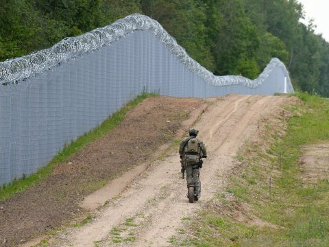 Bu ölkə Rusiya ilə sərhədini bağlayır - Bütün əlaqələr kəsilir