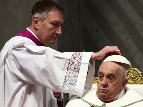 Papanın səhhəti yaxşılaşıb