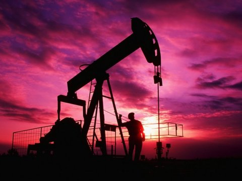 Azərbaycan nefti 2 dollara yaxın BAHALAŞDI