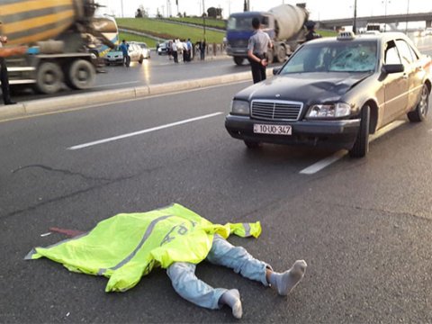 Bakıda gənc oğlanı maşın vurdu