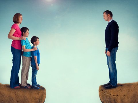 Prokurorluq da valideynlik hüququndan məhrum edə biləcək