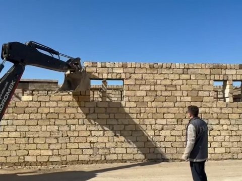 Qanunsuz tikililər sökülür - VİDEO