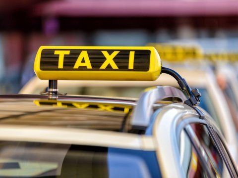 Bütün taksilər ağ və qırmızı rəngli olacaq? - AÇIQLAMA