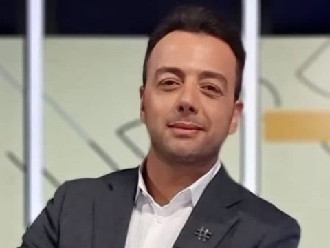 İranlı jurnalist evinin qarşısında bıçaqlandı