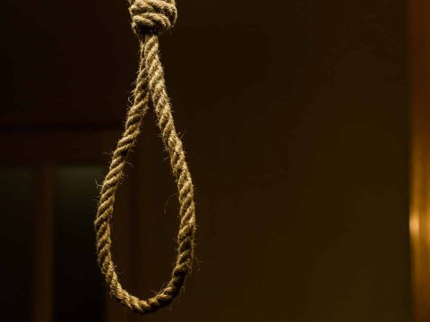 Bakıda iki kişinin asılı meyitləri aşkarlandı