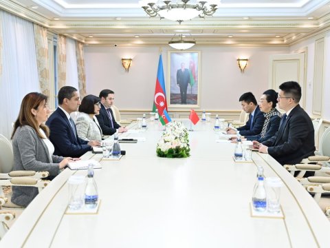 Azərbaycanla Çin arasında əməkdaşlıq əlaqələri müzakirə olundu