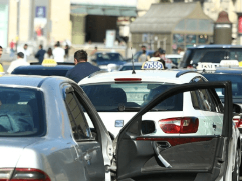 Taksi fəaliyyəti üçün icazələrin verilməsinə BAŞLANILIB