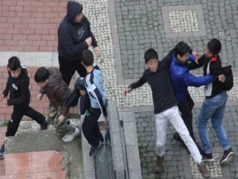 Bakıda şagirdlər arasında dava - Xəsarət alan var