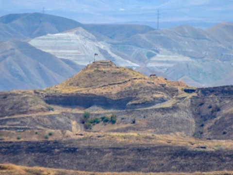 Cəmi 18 dəqiqəyə “Ohanyan xətti” yarılmışdı - Aprel şəhidlərinin yaxınları DANIŞDI