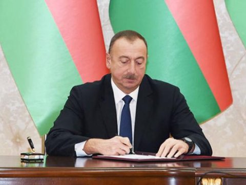 Prezident Fərid Əhmədovla bağlı sərəncam imzaladı