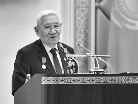 Qazaxıstan Senatının ilk sədri vəfat edib